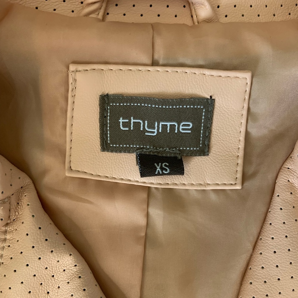 Moto faux leather pregnancy jacket for spring in XS. Never used.